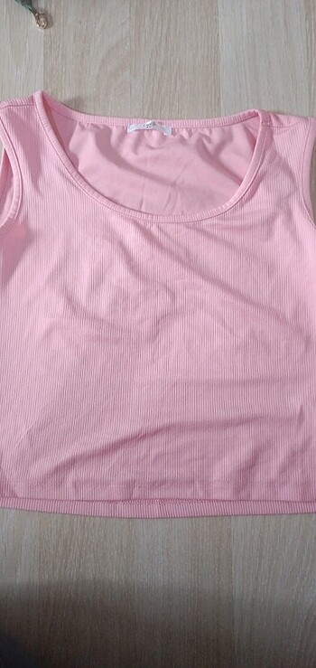 Pembe üst 