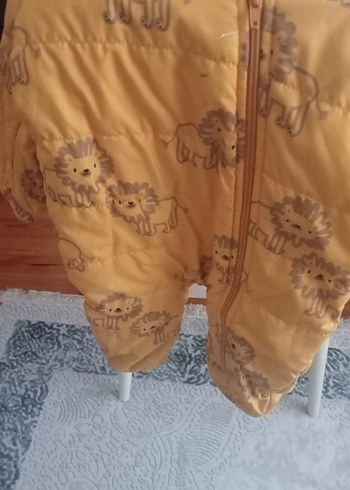 Sarı Nakışlı Erkek Bebek Mont - Görsel 4