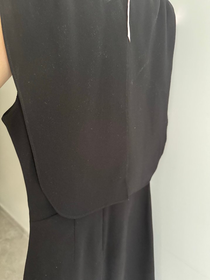 Siyah Sırt Dekolteli Kolsuz Elbise - Görsel 2