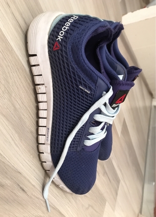Reebok spor ayakkabı ???? 