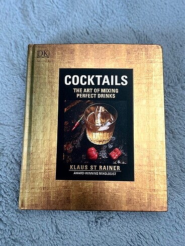 Cocktails: The Art of Mixing Perfect Drinks