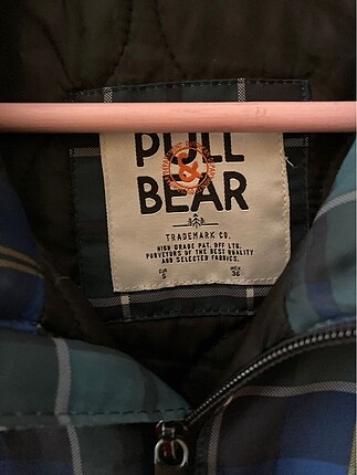 Pull and Bear Kanguru mont