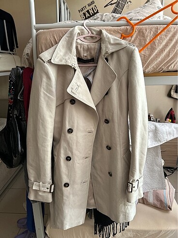 Zara trench