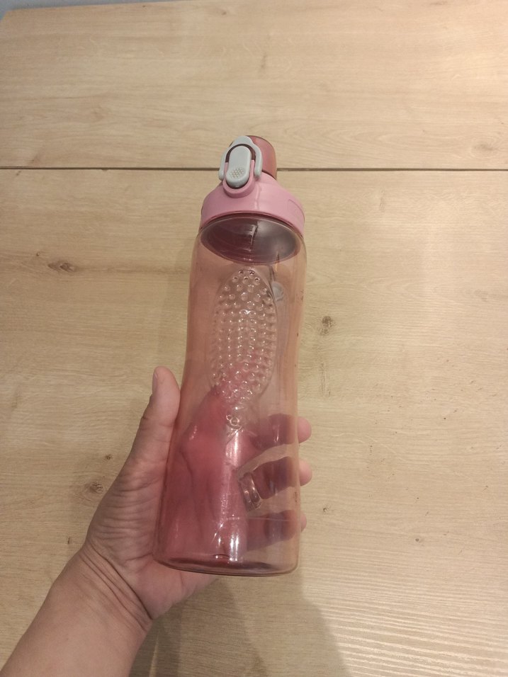 Pembe Şeffaf Su Şişesi  Hafif ve Pratik — görsel 3/5