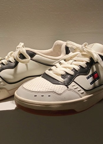 Tommy Hilfiger ürünü