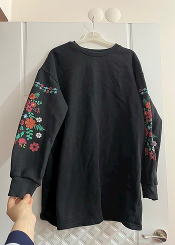 Nakışlı Siyah Kadın Sweatshirt - Görsel 3