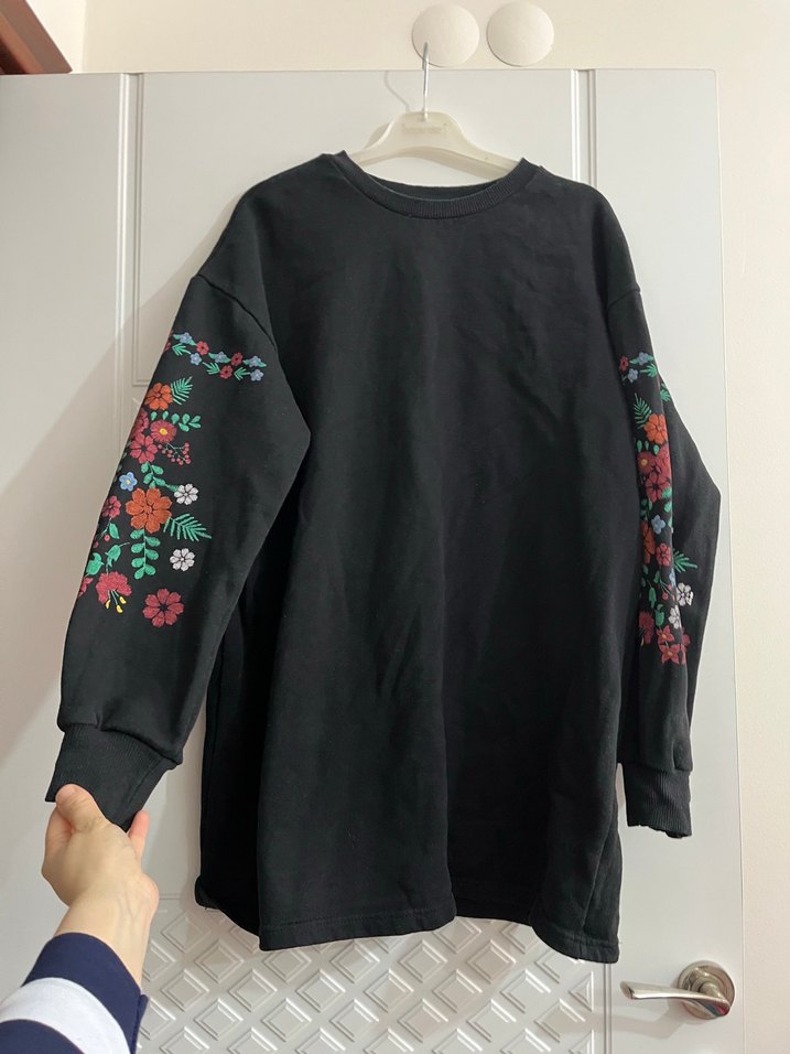 Nakışlı Siyah Kadın Sweatshirt - Görsel 2