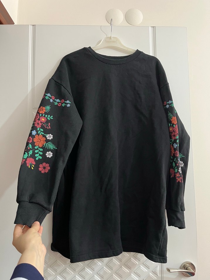 Nakışlı Siyah Kadın Sweatshirt - Görsel 3