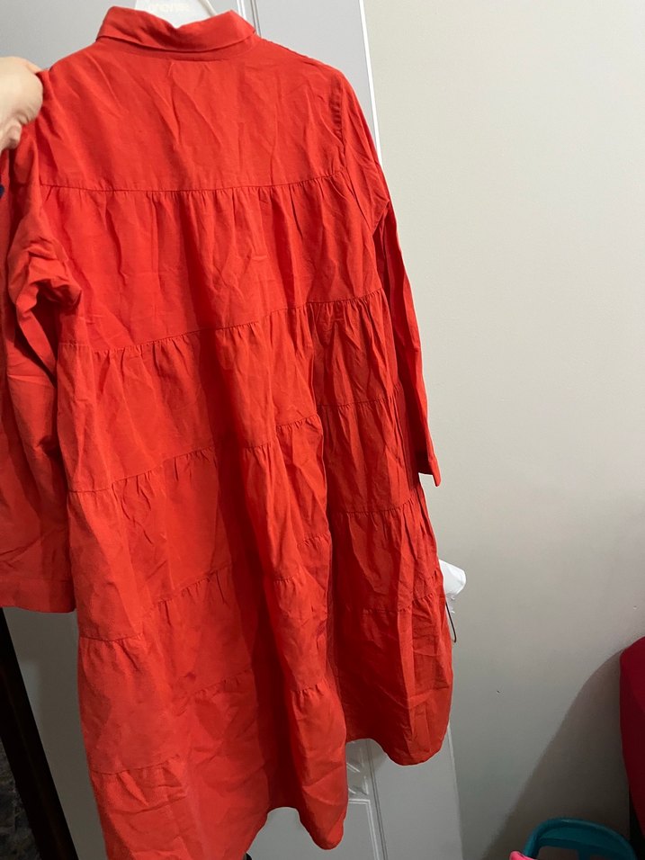 Kırmızı Düğmeli Uzun Kollu Kadın Gömlek - Görsel 2