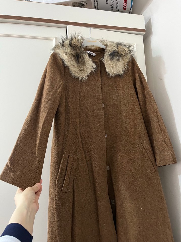 Kahverengi Uzun Keten Kadın Kaban - Görsel 5