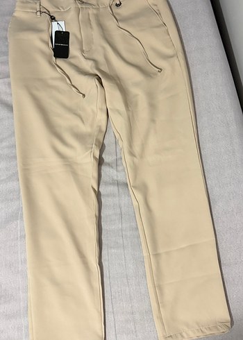 Emporio Armani Bej Duz Kesim Pantolon