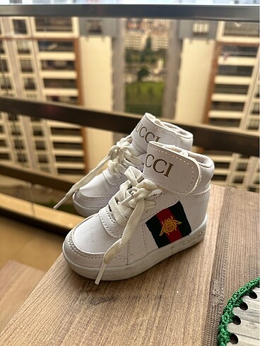 Gucci 22 numara gucci