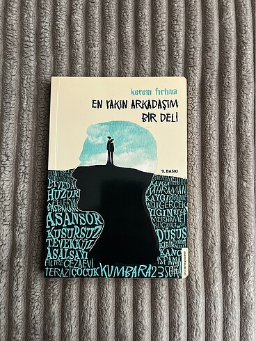 Kitap en yakin arkadasim bir deli