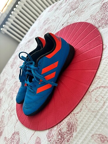 35 Beden Adidas 35 numara çocuk krampon