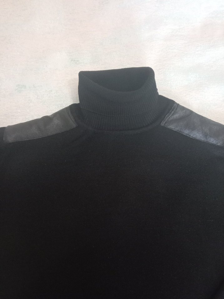 Siyah Boğazlı erkek Kazak - Görsel 2