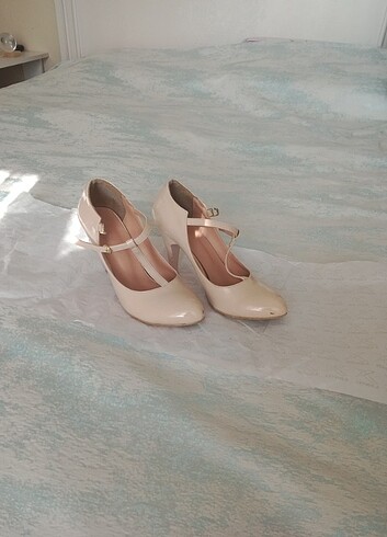 Pudra rengi topuklu ayakkabı  - Görsel 3