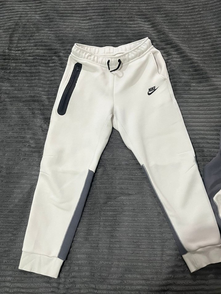 Nike Beyaz Gri Erkek Eşofman Altı - Görsel 2