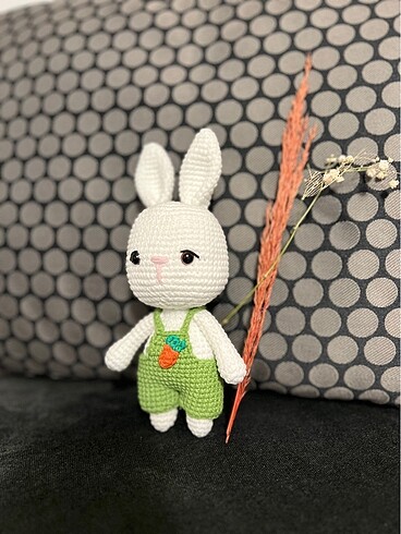 Diğer Amigurumi oyuncak tavşan