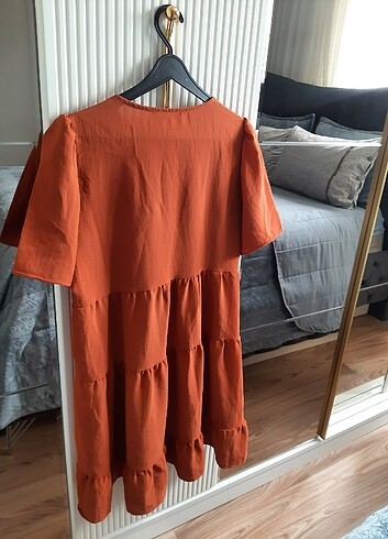 s Beden turuncu Renk Kiremit rengi fırfırlı elbise 