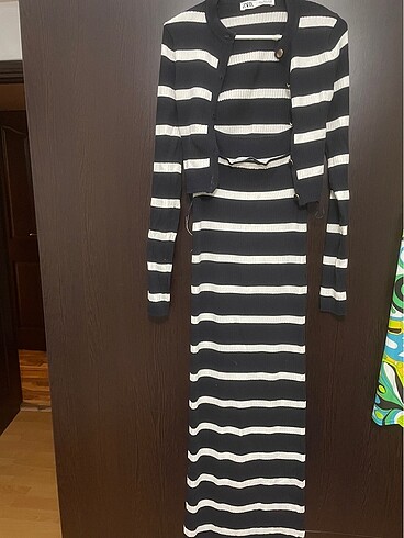 Kalem elbise crop hırka takım