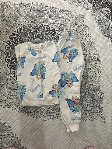 Zara Elsa takım