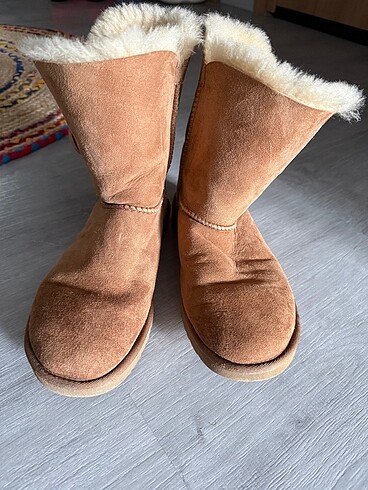 Ugg bot