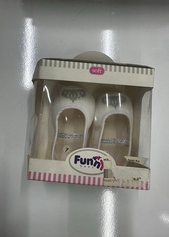 Nakışlı Beyaz Kız Çocuk Babet Ayakkabı 16 no - Görsel 11