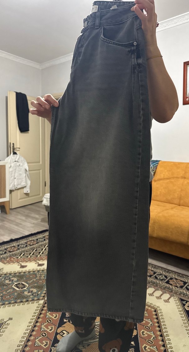 Koyu Gri Yıkamalı Rahat Kesim Jean — görsel 3/6