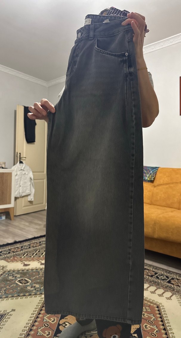Koyu Gri Yıkamalı Rahat Kesim Jean — görsel 2/6