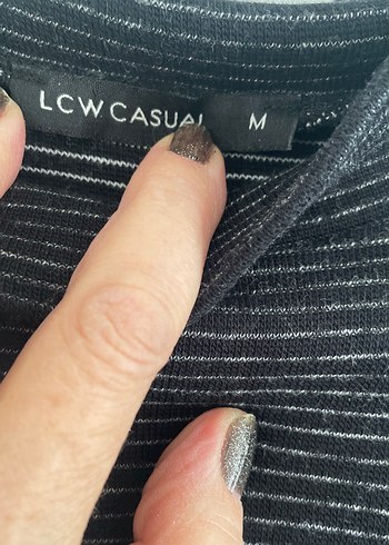 Siyah Çizgili Yüksek Yakalı Kadın Triko - Görsel 2