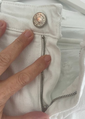 40 Beden beyaz Renk PULL&BEAR kot pantolon