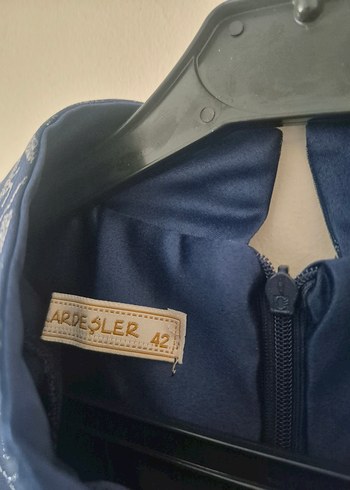 Uzun kuyruklu Kadın Abiye Elbise - Görsel 6