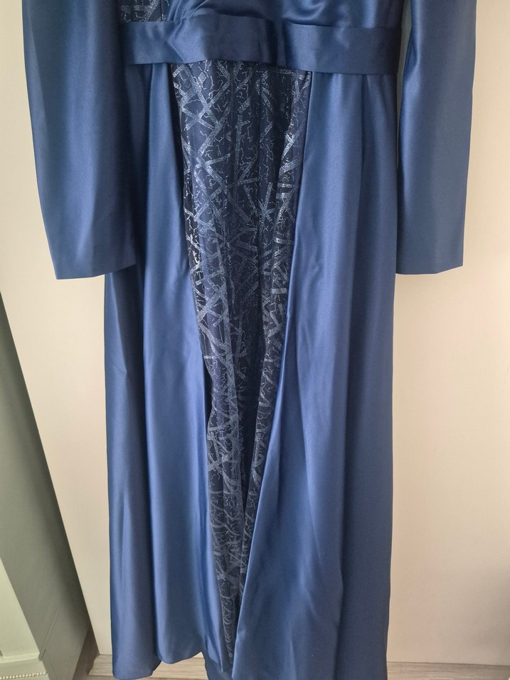 Uzun kuyruklu Kadın Abiye Elbise - Görsel 4