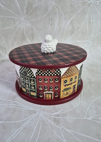 Renkli Ev Desenli Yuvarlak Ahşap Kutu - Görsel 2