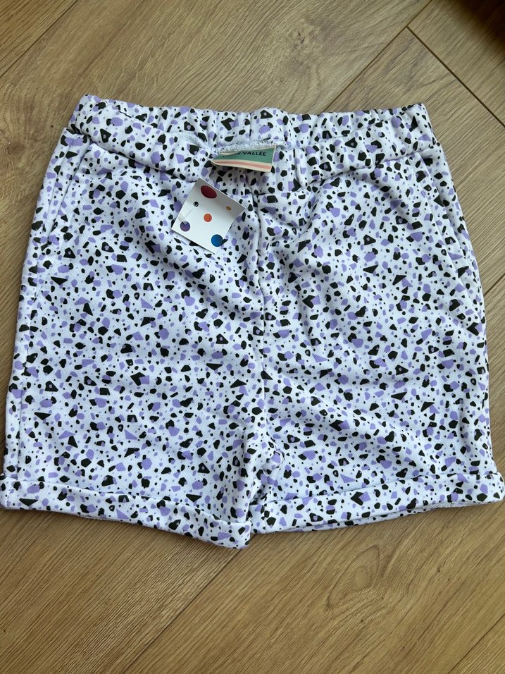 Düğmeli Bol Kesim Kız Şortu - Görsel 4