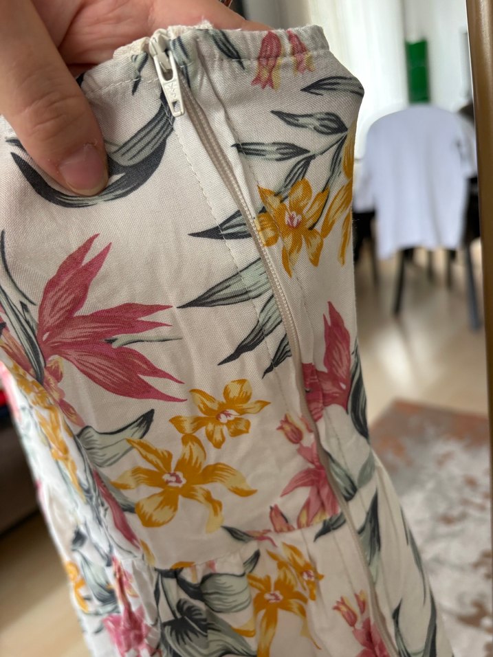 H&M Marka Bohem Çiçek Desenli Askılı Midi Elbise - Görsel 3