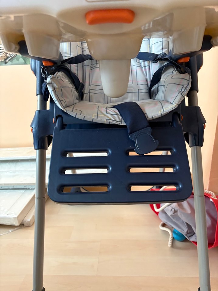 Chicco Gri Sarı Bebek Mama Sandalyesi - Görsel 4