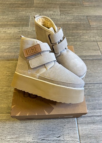 Ugg Bej Cirtli Platform Bot