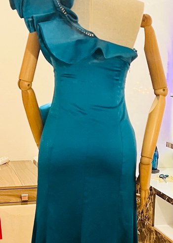 Mavi Parlak Fırfırlı Uzun Abiye Elbise - Görsel 5