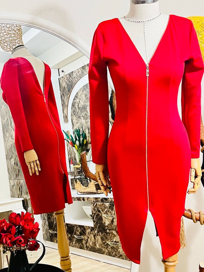 Uzun Kırmızı V Yakalı Fermuarlı Elbise - Görsel 2