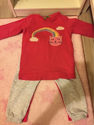 24-36 Ay Beden pembe Renk 4 üst 3 alt pijama