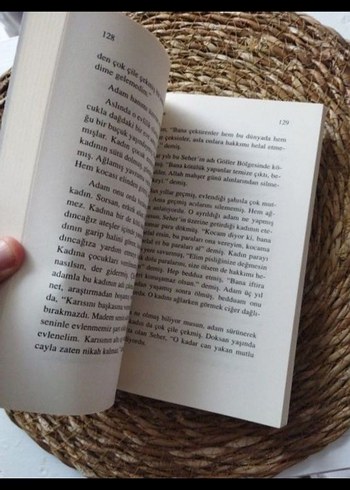 Emine Şenlikoğlu - Bilseydim Romanı - Görsel 2