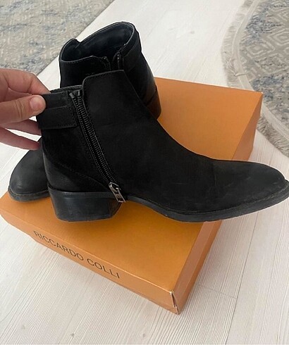 36 Beden siyah Renk RİCCARDO COLLİ KLASİK DERİ BOT