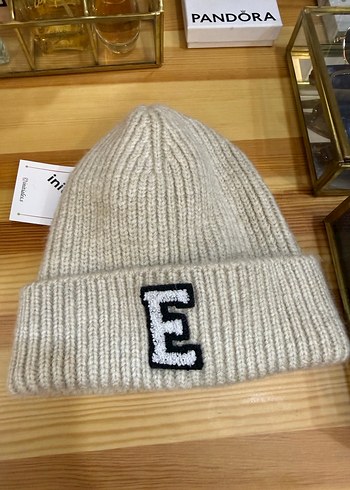 İnitialess Bej Örgü Bere - Görsel 4