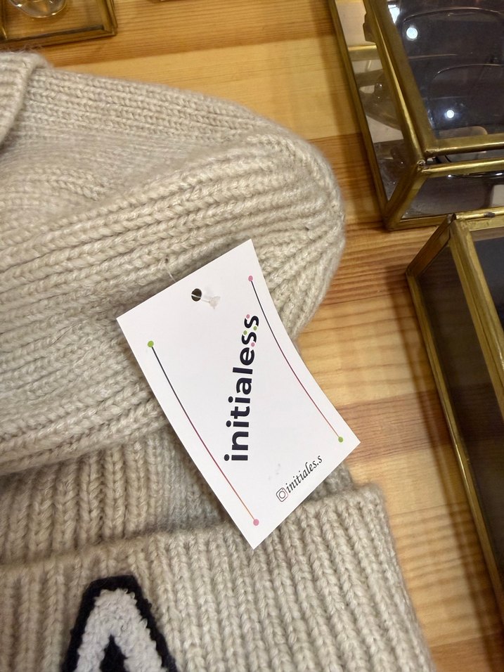 İnitialess Bej Örgü Bere - Görsel 2