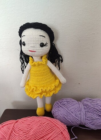 Beden Renk Amigurumi sarı elbiseli bebek