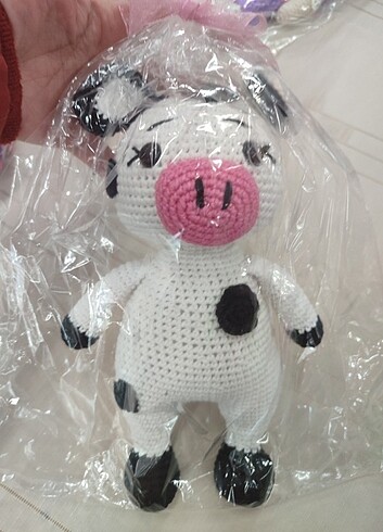Amigurumi benekli inek bebek 