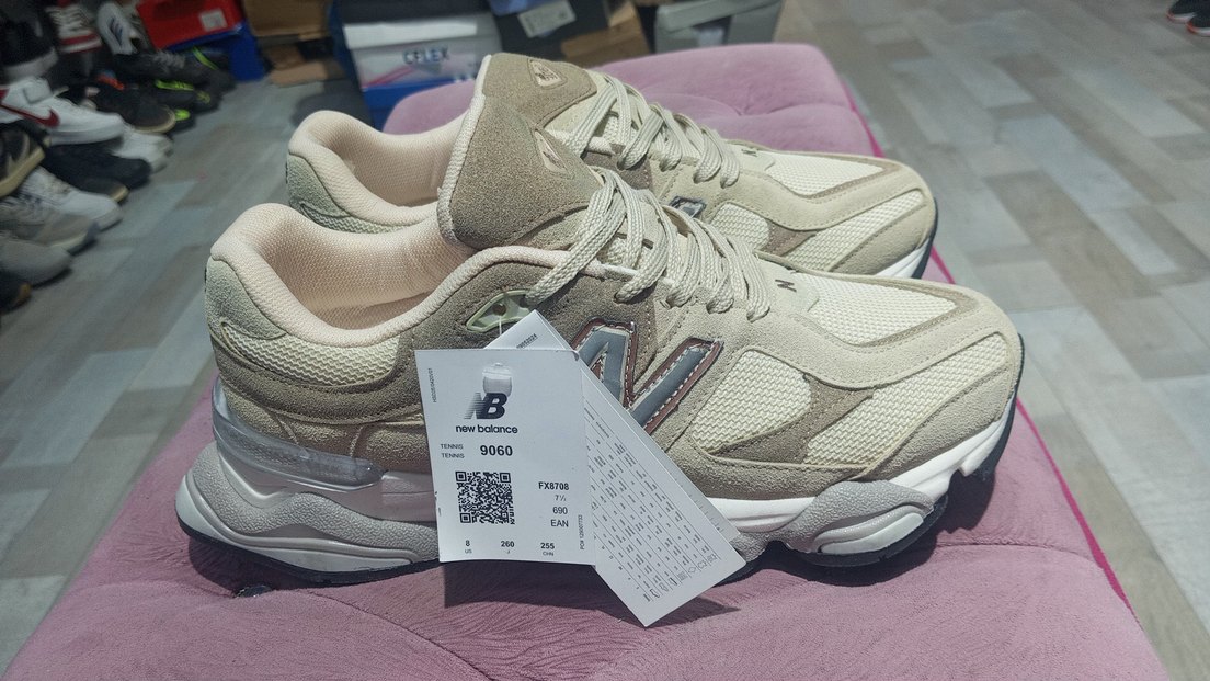New Balance Ekru Retro Sneaker — görsel 3/4