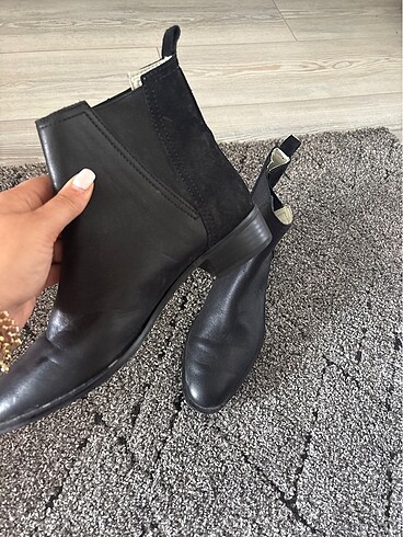 Zara Zara kısa bot
