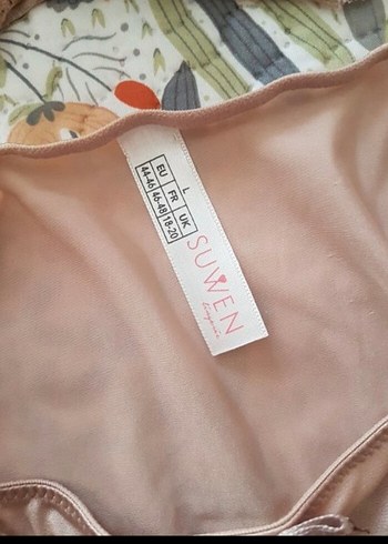 44 Beden ten rengi Renk Suwen dantel detaylı külot